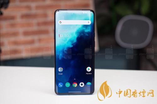 OnePlus8Pro和iPhone11對比測評-哪款更好？