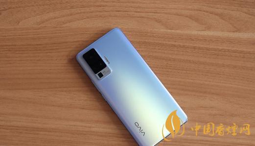 vivox60和opporeno5參數(shù)配置對(duì)比 哪款手機(jī)更好