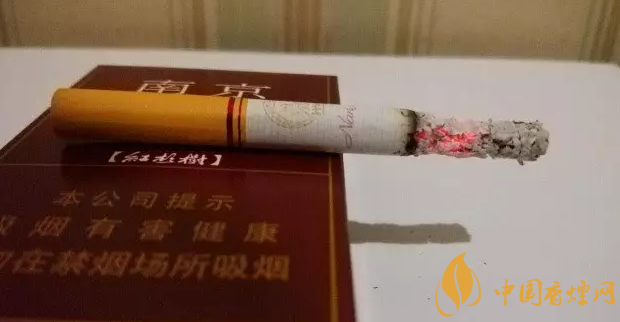 南京哪款煙好抽 南京紫樹香煙甘甜有勁兒但不過(guò)癮